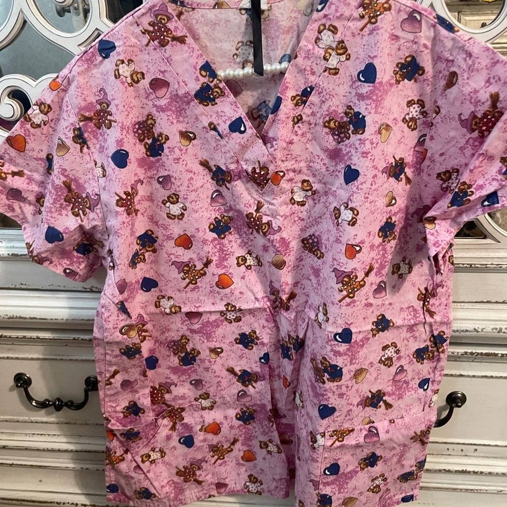 Beary cute scrub top